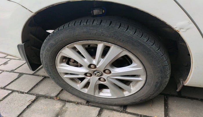 2018 Toyota YARIS V MT, Petrol, Manual, 86,281 km, tyre