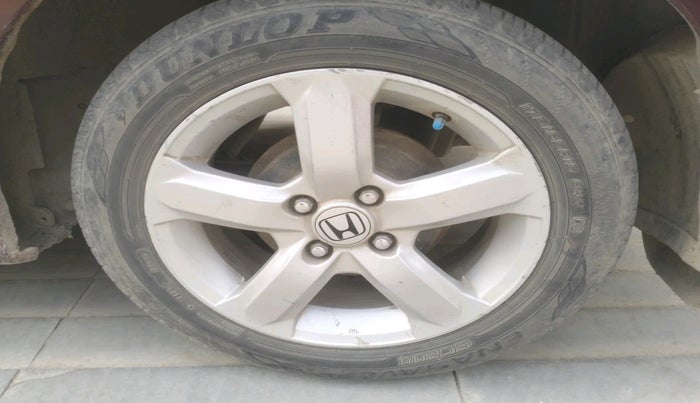 2013 Honda City 1.5L I-VTEC S MT, Petrol, Manual, 1,00,706 km, tyre