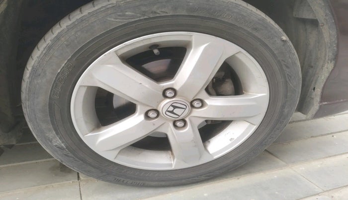 2013 Honda City 1.5L I-VTEC S MT, Petrol, Manual, 1,00,706 km, tyre