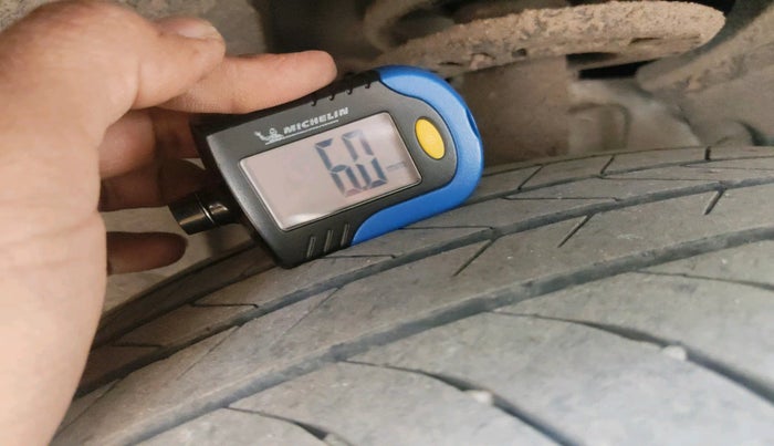 2024 CITROEN Basalt Max 1.2 Turbo Petrol MT Dual Tone, Petrol, Manual, 19,154 km, tyre