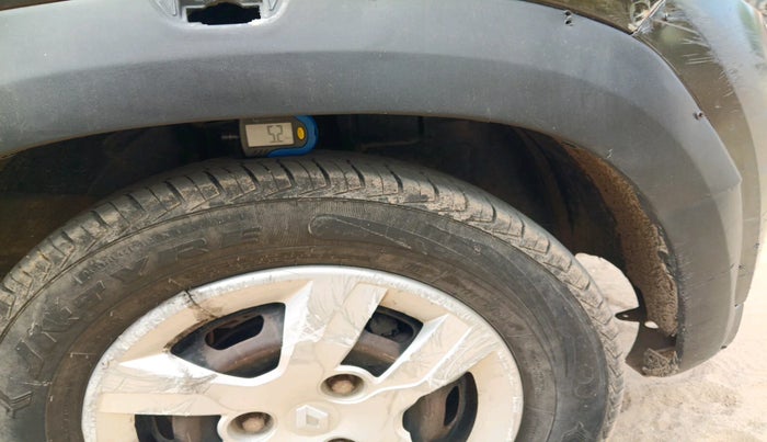 2018 Renault Kwid RXT 0.8, Petrol, Manual, 1,02,207 km, tyre