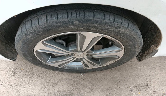 2019 Hyundai Verna 1.6 VTVT SX, Petrol, Manual, 66,794 km, tyre