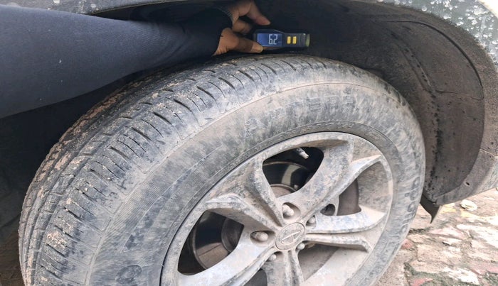 2021 Tata Harrier XZA 2.0L, Diesel, Automatic, 53,471 km, tyre