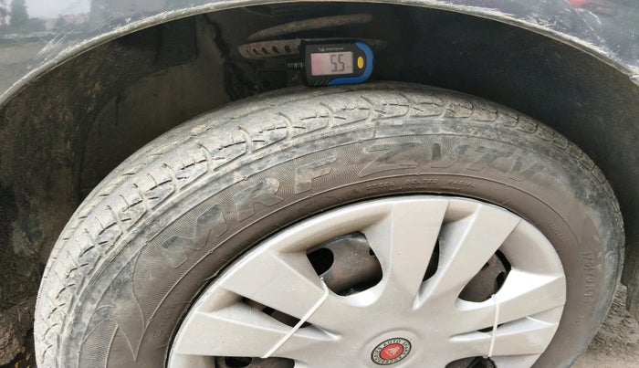 2019 Volkswagen Ameo TRENDLINE 1.0L, Petrol, Manual, 11,457 km, tyre