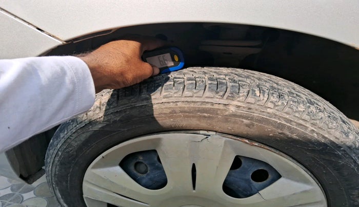 2015 Maruti Wagon R 1.0 VXI, Petrol, Manual, 19,219 km, tyre