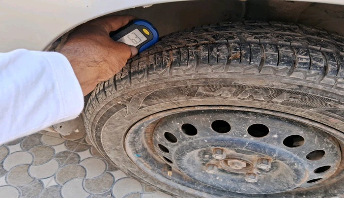 2015 Maruti Wagon R 1.0 VXI, Petrol, Manual, 19,219 km, tyre