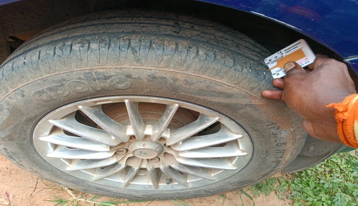 2011 Hyundai i20 MAGNA 1.2, Petrol, Manual, 68,802 km, tyre