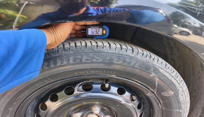 2018 Hyundai Verna 1.6 SX (O) CRDI MT, Diesel, Manual, 92,795 km, tyre