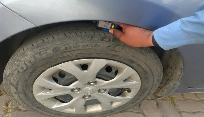 2016 Hyundai Grand i10 MAGNA 1.2 KAPPA VTVT, Petrol, Manual, 1,04,278 km, tyre