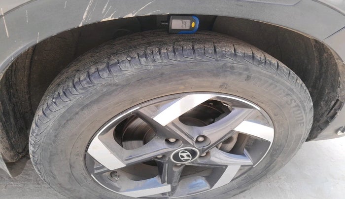 2021 Hyundai VENUE SX 1.5 (O) EXECUTIVE CRDI, Diesel, Manual, 78,566 km, tyre