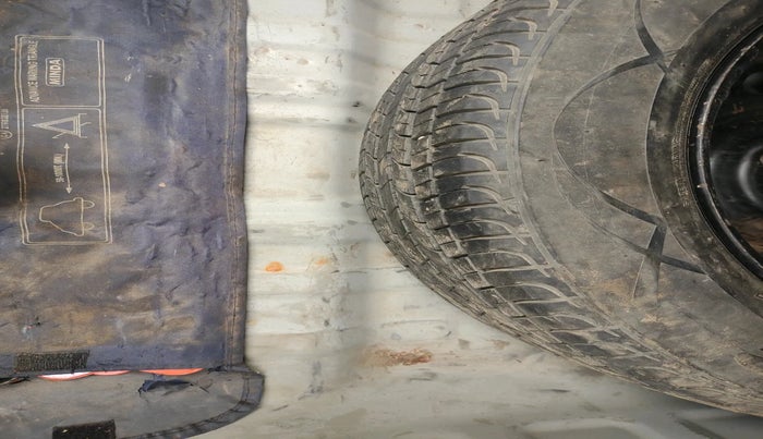 2013 Nissan Sunny XV DIESEL, Diesel, Manual, 1,56,023 km, tyre