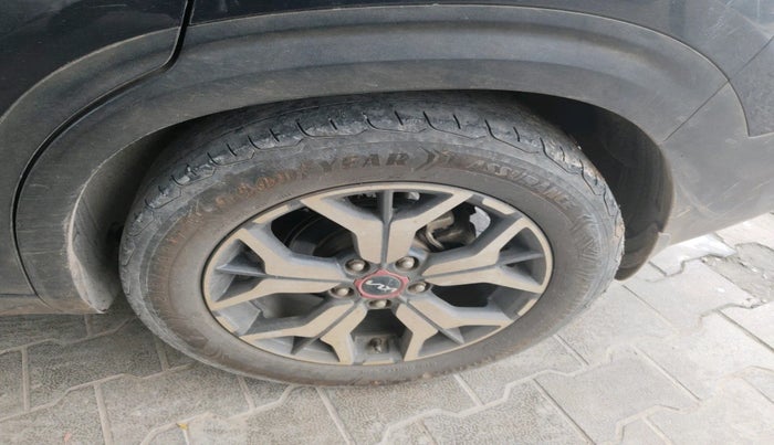 2022 KIA SELTOS GTX PLUS 1.4, Petrol, Manual, 1,10,407 km, tyre