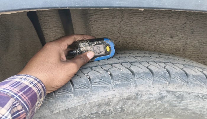 2023 Maruti Grand Vitara DELTA SMART HYBRID, Petrol, Manual, 23,897 km, tyre