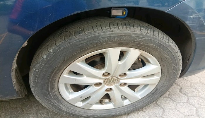 2016 Maruti Ertiga ZXI, Petrol, Manual, 68,758 km, tyre