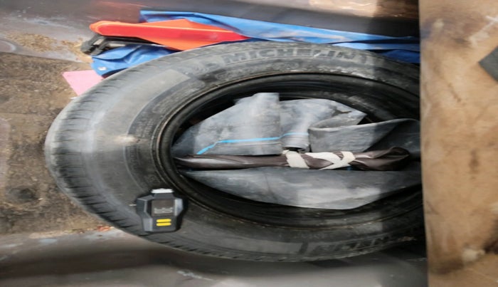 2015 Honda City 1.5L I-VTEC VX CVT, Petrol, Automatic, 86,209 km, tyre