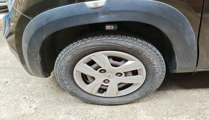 2017 Renault Kwid RXT 0.8, Petrol, Manual, 28,791 km, tyre