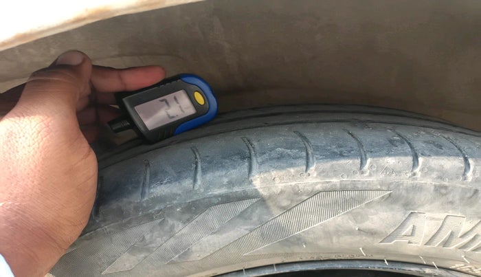 2016 Maruti Wagon R 1.0 LXI CNG, Petrol, Manual, 1,14,602 km, tyre