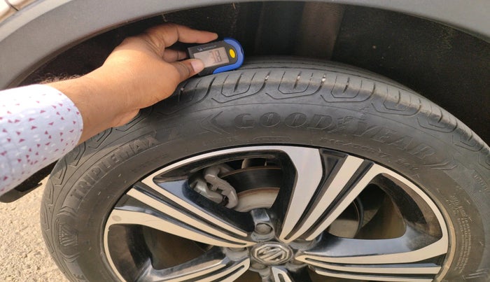 2022 MG ASTOR SHARP 1.5 CVT, Petrol, Automatic, 38,588 km, tyre