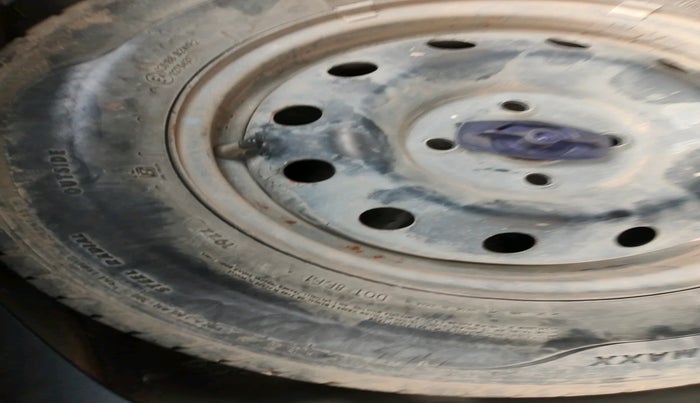 2022 Maruti Swift VXI, Petrol, Manual, 48,229 km, tyre