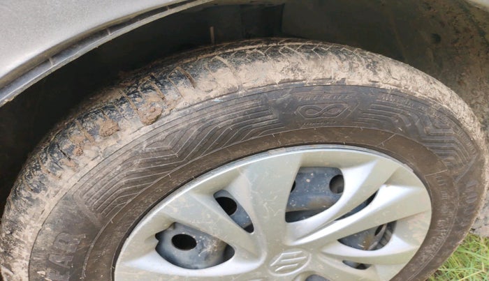 2022 Maruti Swift VXI, Petrol, Manual, 48,229 km, tyre