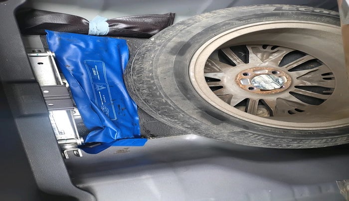 2020 Honda City 1.5L I-VTEC ZX CVT, Petrol, Automatic, 10,876 km, tyre