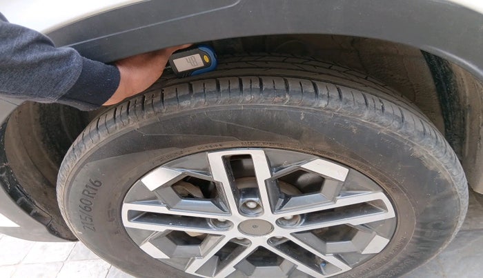 2024 Hyundai VENUE SX (O) 1.0 TURBO DCT, Petrol, Automatic, 14,256 km, tyre