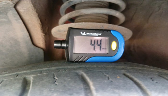 2019 Mahindra KUV 100 NXT K8 D 6 STR, Diesel, Manual, 68,219 km, tyre