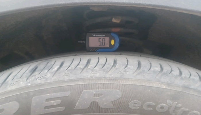 2021 Mahindra XUV700 AX 7 LUXURY P AT 7 STR, Petrol, Automatic, 16,50,000 km, tyre