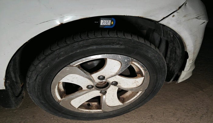 2015 Honda Amaze 1.2L I-VTEC S, Petrol, Manual, 94,136 km, tyre