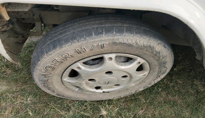 2014 Mahindra Bolero SLX BS IV, Diesel, Manual, 1,35,696 km, tyre