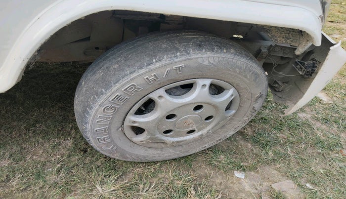 2014 Mahindra Bolero SLX BS IV, Diesel, Manual, 1,35,696 km, tyre