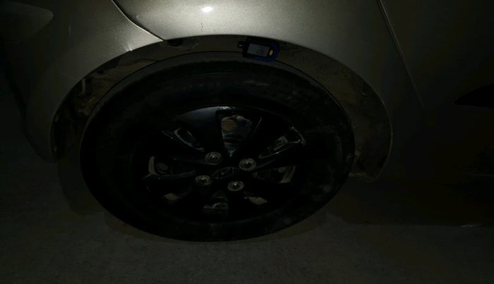 2011 Hyundai i10 MAGNA 1.2, Petrol, Manual, 1,18,110 km, tyre