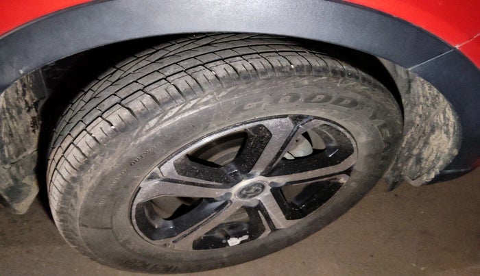 2023 Tata NEXON XZ PLUS PETROL, Petrol, Manual, 25,905 km, tyre