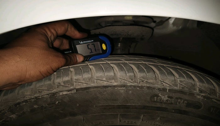 2024 Hyundai GRAND I10 NIOS ERA 1.2 KAPPA VTVT, Petrol, Manual, 10,950 km, tyre