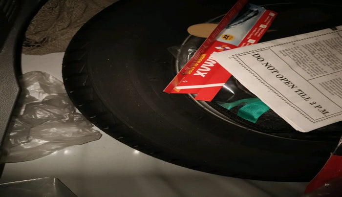 2024 Hyundai GRAND I10 NIOS ERA 1.2 KAPPA VTVT, Petrol, Manual, 10,950 km, tyre