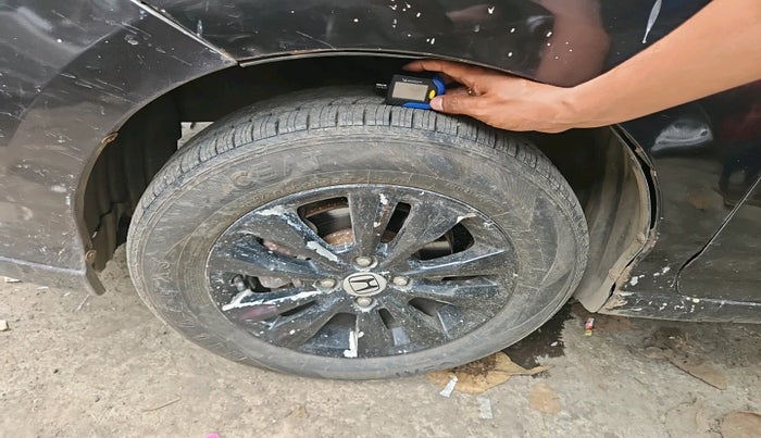 2012 Honda City 1.5L I-VTEC V MT, Petrol, Manual, 1,04,199 km, tyre