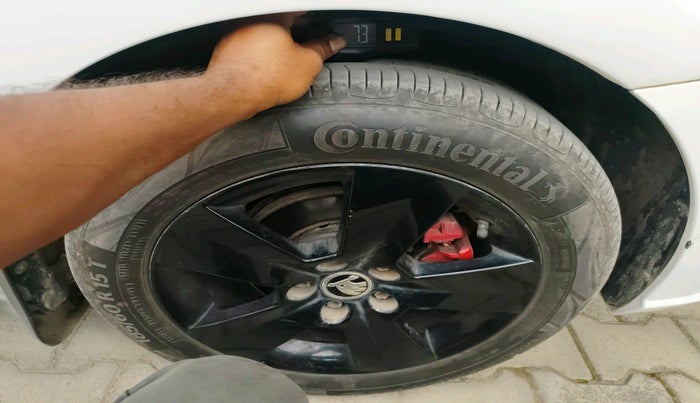 2017 Skoda Rapid STYLE 1.5 TDI, Diesel, Manual, 64,720 km, tyre