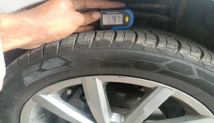 2019 Volkswagen Polo HIGHLINE PLUS 1.0, Petrol, Manual, 90,553 km, tyre