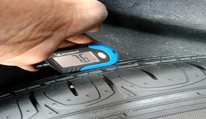 2020 Jeep Compass LIMITED PLUS 2.0 DIESEL 4X4 AT, Diesel, Automatic, 1,15,933 km, tyre