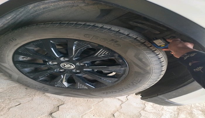 2020 Toyota URBAN CRUISER HIGH GRADE MT, Petrol, Manual, 43,186 km, tyre