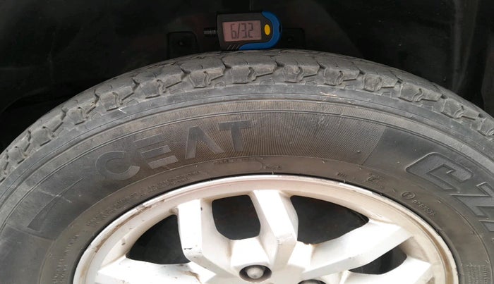 2015 Mahindra TUV300 T8, Diesel, Manual, 76,737 km, tyre