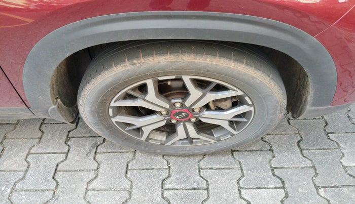 2019 KIA SELTOS GTK 1.4 PETROL, Petrol, Manual, 71,308 km, tyre