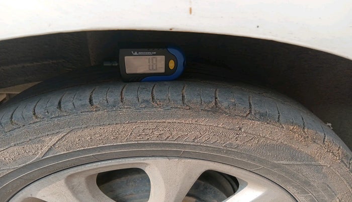 2012 Ford Figo TITANIUM 1.2 PETROL, Petrol, Manual, 99,048 km, tyre