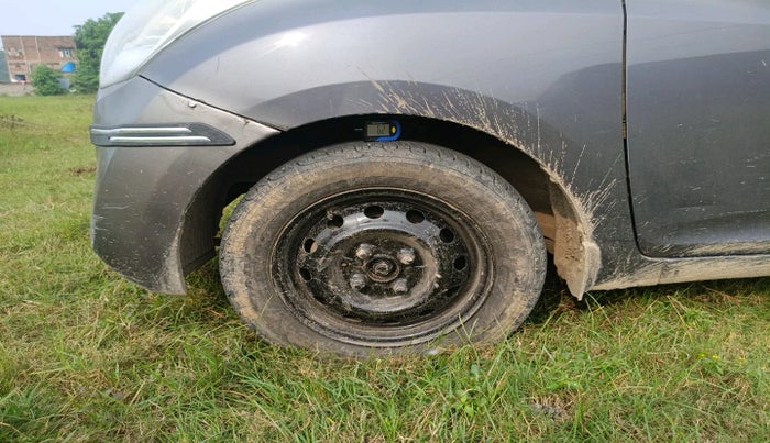 2016 Hyundai Eon MAGNA +, Petrol, Manual, 42,432 km, tyre