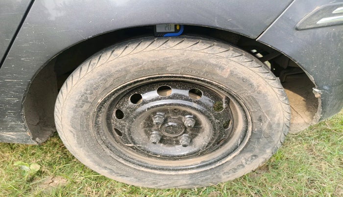 2016 Hyundai Eon MAGNA +, Petrol, Manual, 42,432 km, tyre