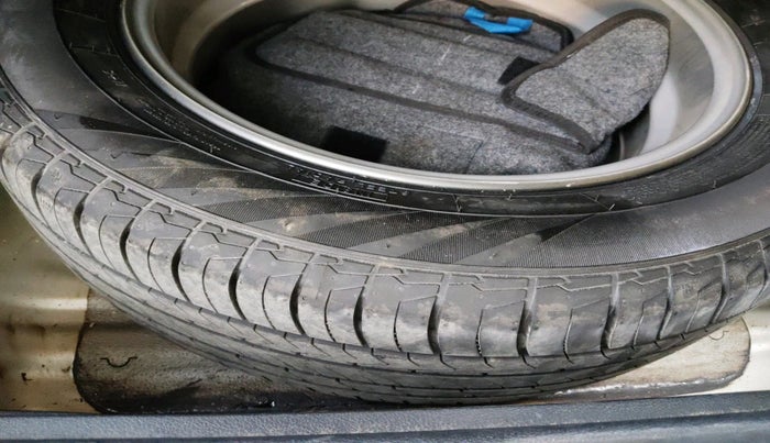 2021 Hyundai Creta SX EXECUTIVE 1.5 PETROL, Petrol, Manual, 26,234 km, tyre