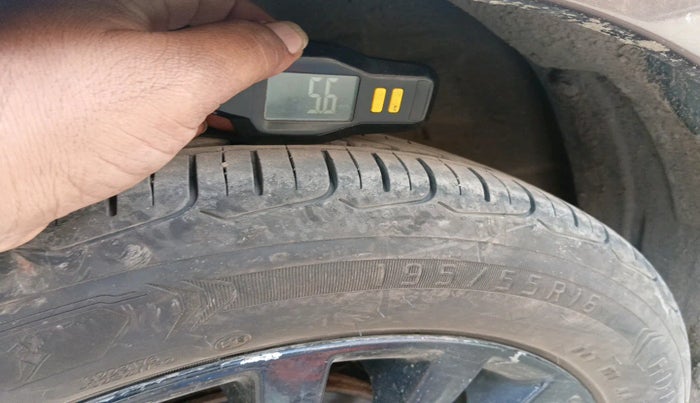 2016 Maruti Ciaz ZXI+ RS, Petrol, Manual, 74,986 km, tyre