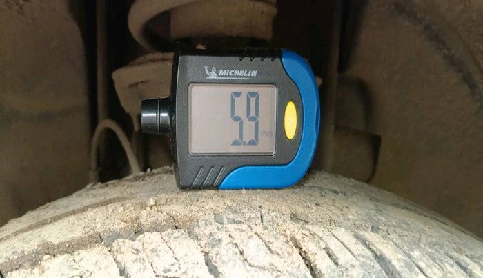 2016 Tata Tiago XZ PETROL, Petrol, Manual, 69,810 km, tyre