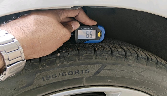 2016 Skoda Rapid AMBITION 1.6 MPI AT, Petrol, Automatic, 1,13,250 km, tyre