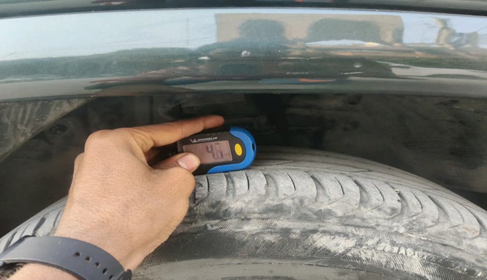 2021 Jeep Compass MODEL S (O) DIESEL 4X4 AT, Diesel, Automatic, 1,13,681 km, tyre